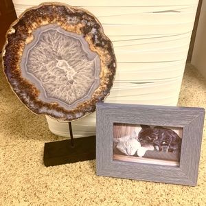 Decorative Agate Stone with Matching Photo Frame